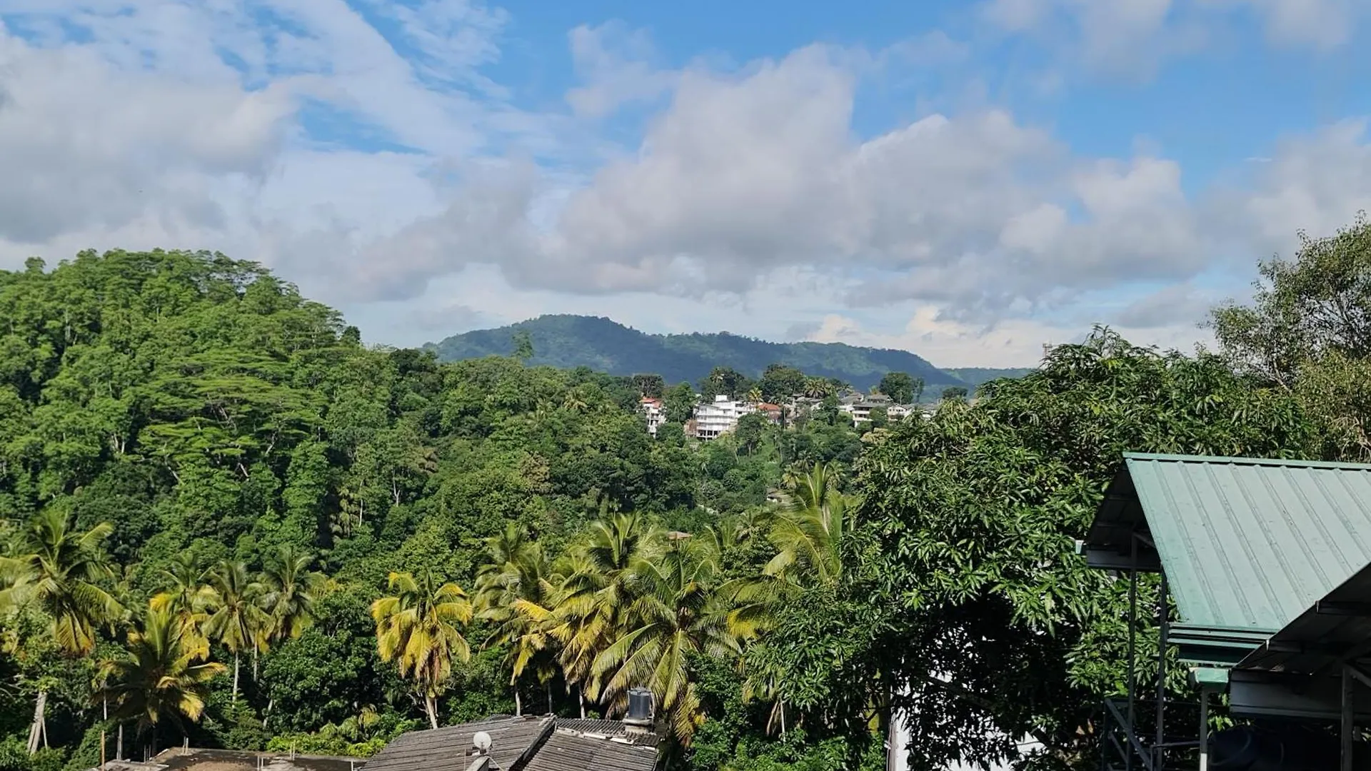 Wagi Villa & Hostel 