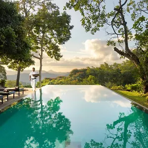  Villa Mountbatten Bungalow- Thema Collection